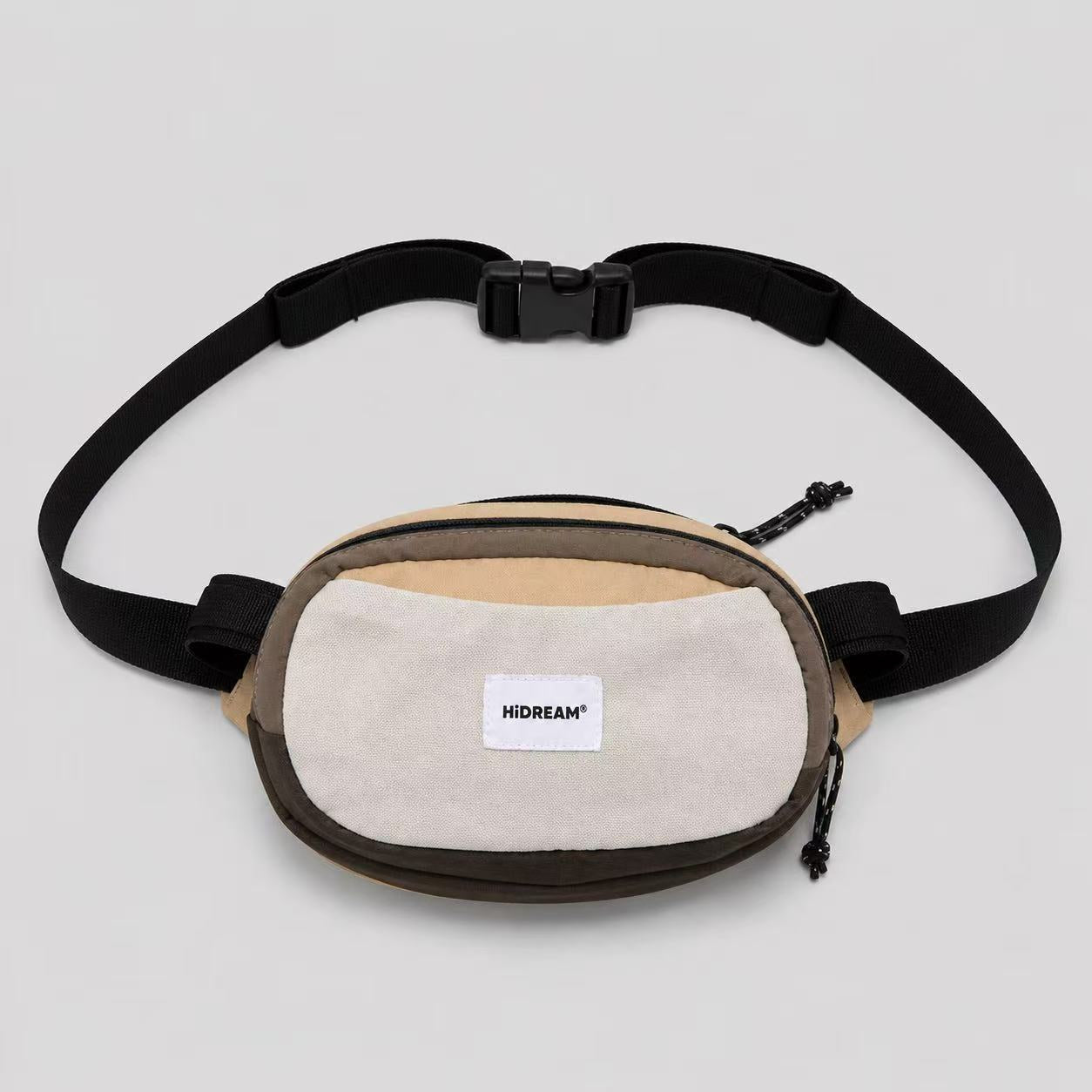 Premium fashion pet treat belt bag for walks and training, stylish hands-free accessory and best gift for dog parents in Europe